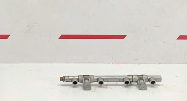 Топливная рампа 06L133317L VAG