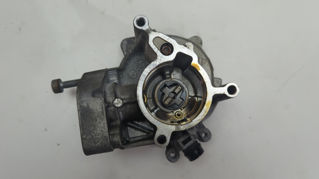 VAG 06L145100F Насос вакуумный в наличии Одесса