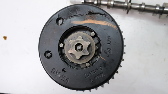 VAG 06M109088F Регулятор фаз газораспределения в наличии Черновцы