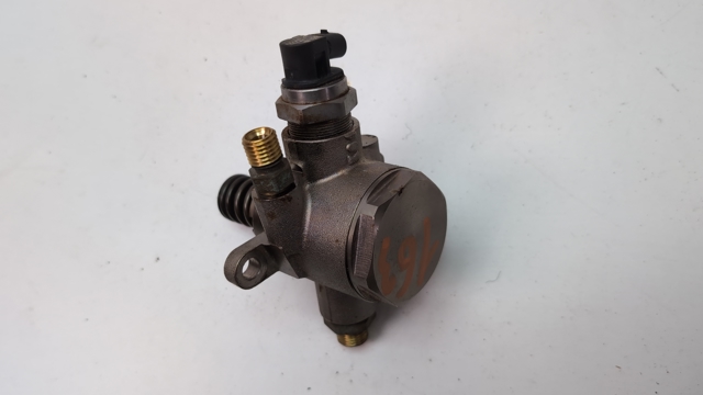 Насос топливный высокого давления 06M127026M VAG