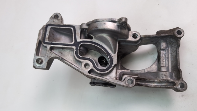 BMW 11517644809 Помпа водяная (насос) охлаждения, в сборе с корпусом в наличии Николаев