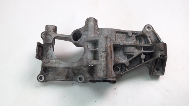 11517644809 Помпа водяная (насос) охлаждения, в сборе с корпусом купить Черкассы