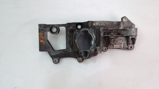 BMW 11518601366 Помпа водяная (насос) охлаждения в наличии Ирпень