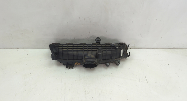 Впускной коллектор 11617576911 BMW