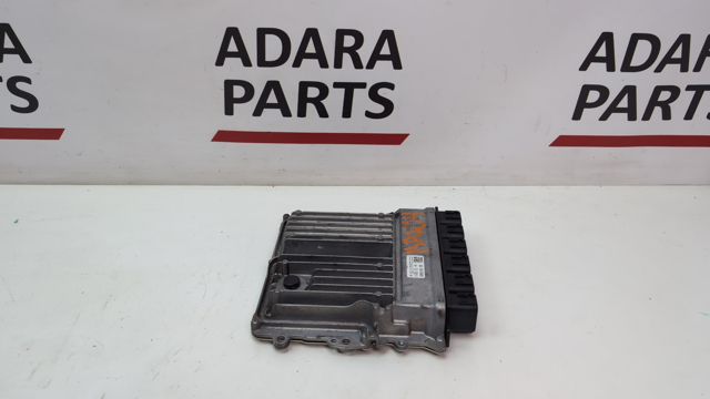 Модуль управления двигателем 12148693212 BMW