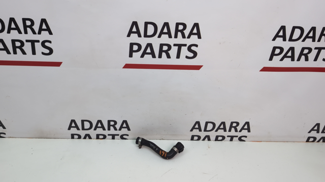 Нижний патрубок радиатора 17127589632 BMW