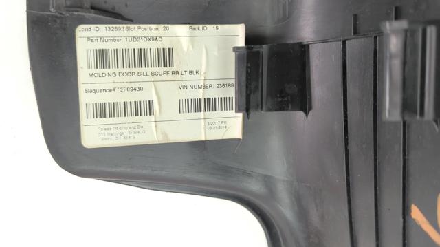 1UD21DX9AC Накладка дверного порога внутренняя задняя левая купить Винница