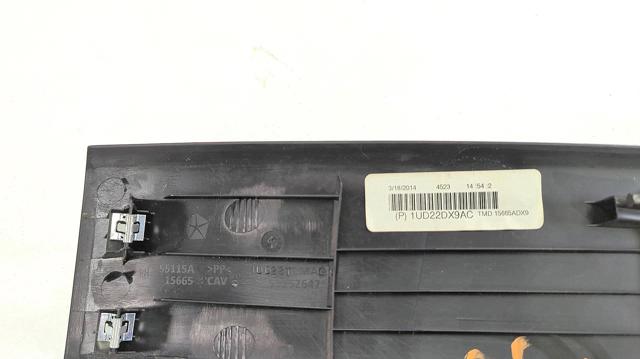 Накладка дверного порога внутренняя, задняя правая 1UD22DX9AC CHRYSLER