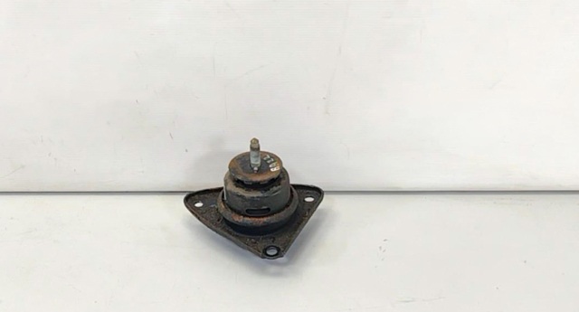 Правая опора ДВС 218100Q000 HYUNDAI