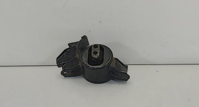 Подушка (опора) двигателя, левая 218303Y100 HYUNDAI