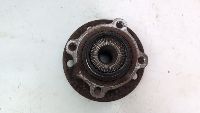 Колеса и ступицы 31206876844 BMW