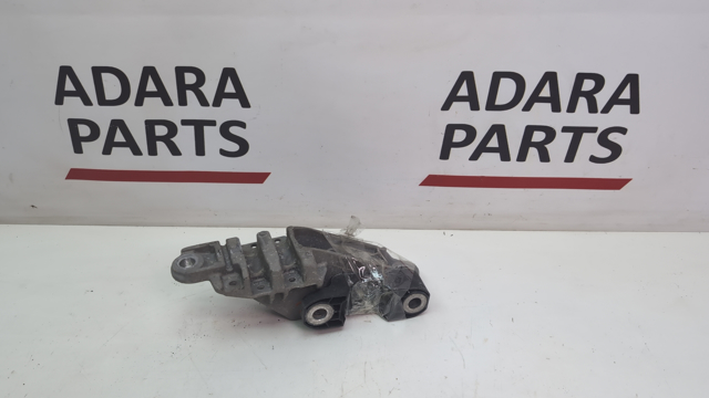 Хомут крепления втулки стабилизатора, переднего 31306884012 BMW
