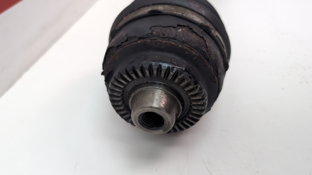 31607606027 BMW Левая полуось купить в Харьков