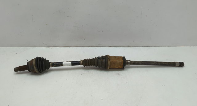 Полуось передняя, правая 31607607938 BMW