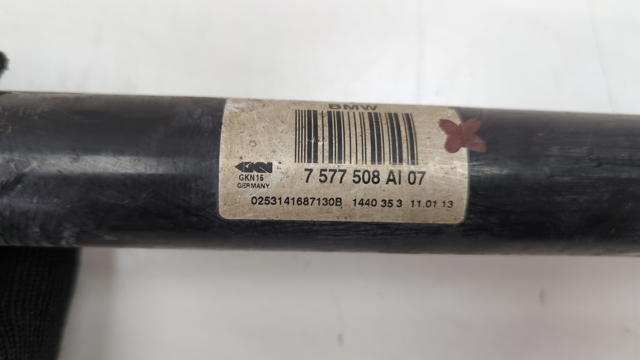 Полуось задняя, правая 33207577508 BMW