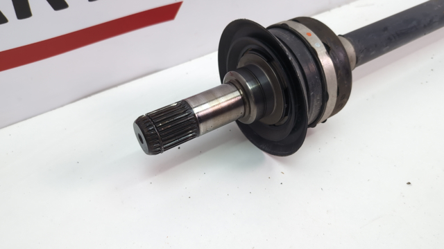 33208679940 BMW Полуось задняя правая купить в Ирпень