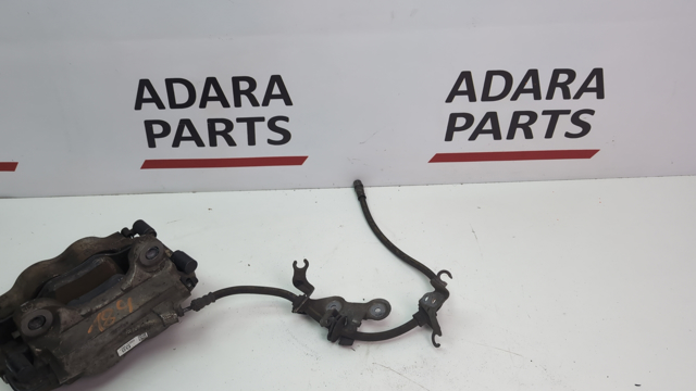 Гибкая тормозная трубка передняя 34106861805 BMW