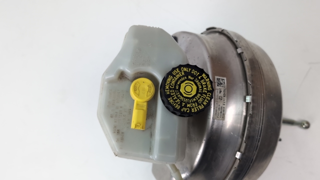 34336871185 BMW Бачок тормозной купить в Черновцы