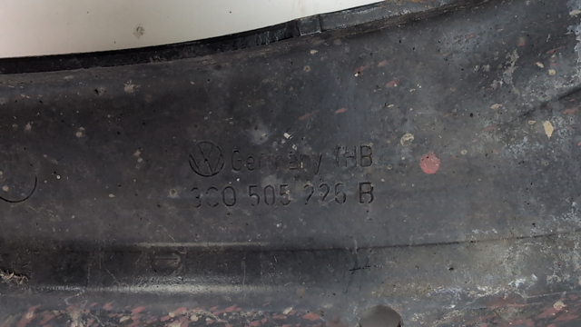 3C0505224F Рычаг (тяга) задней подвески продольный нижний правый купить Ирпень