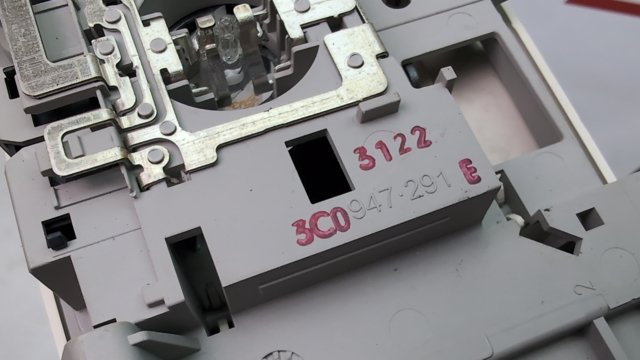 3C0947291ENX1 VAG Плафон освещения салона (кабины) задний купить в Черкассы
