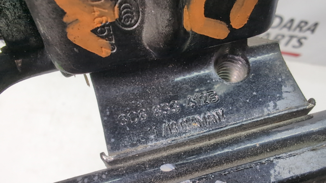 3C8833412B Петля двери задней правой купить Запорожье