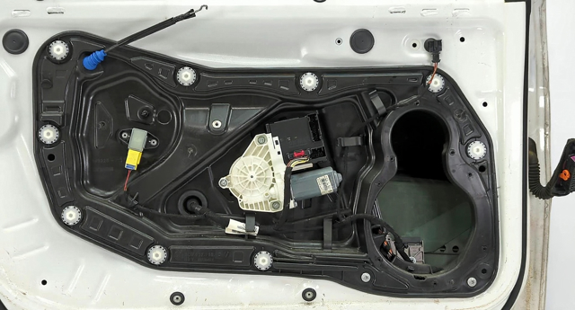 Механизм стеклоподъемника водительской двери Volkswagen Passat CC B7