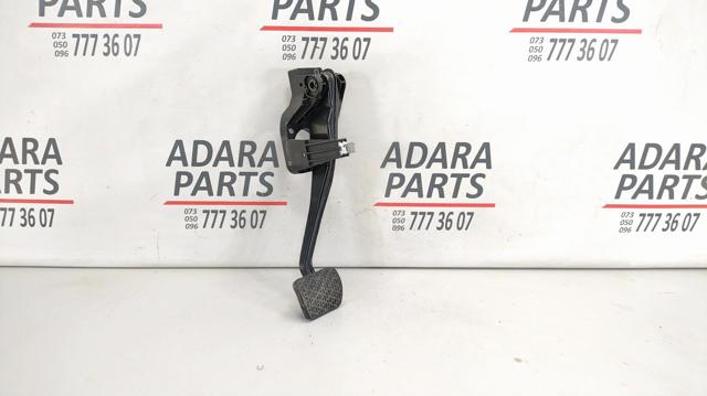Педаль тормоза 465015DF1A NISSAN