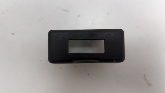 VAG 4F0035909 в наличии Ровно
