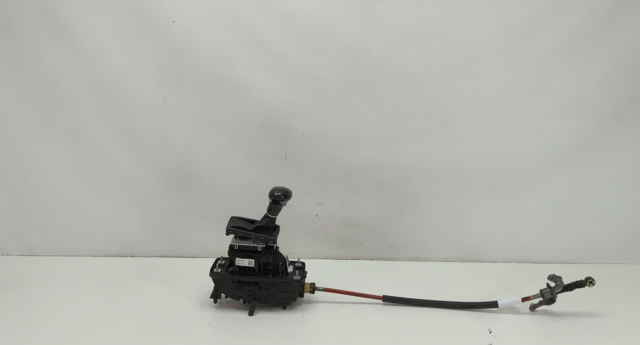 Рукоятка рычага КПП 4G1713139NIBR VAG