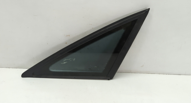 Стукло багажника, правое 4G5845300FNVB VAG