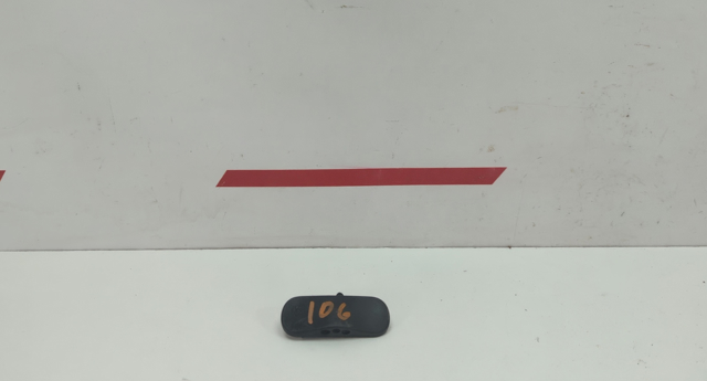 Сопло омывателя лобового стекла правое 4G8955988 VAG
