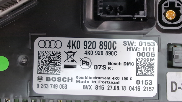 VAG 4K0920890C Приборная доска (щиток приборов) в наличии Чернигов