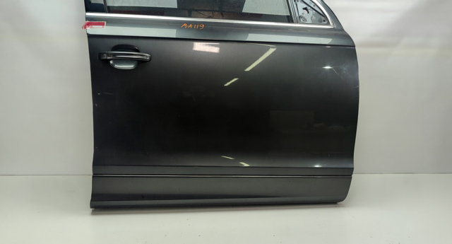 Накладка двери передней правой 4L0853960FGRU VAG