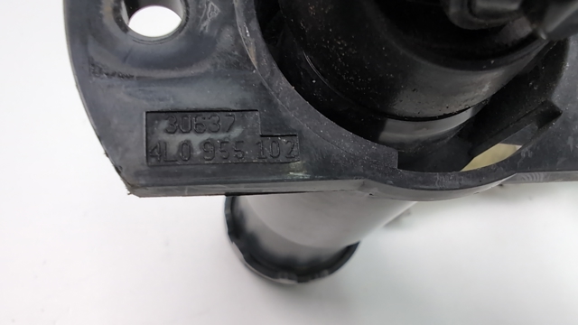 4L0955101 VAG Форсунка омывателя фары передней левой купить в Ужгород