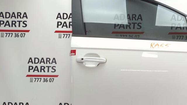 Держатель наружной ручки двери, передней правой 4L1837886J VAG