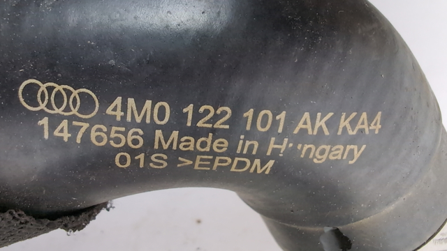 4M0122101AK VAG Патрубок радиатора купить в Тернополь