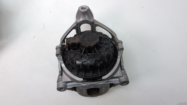 Подушка двигателя 4M0199372FE VAG