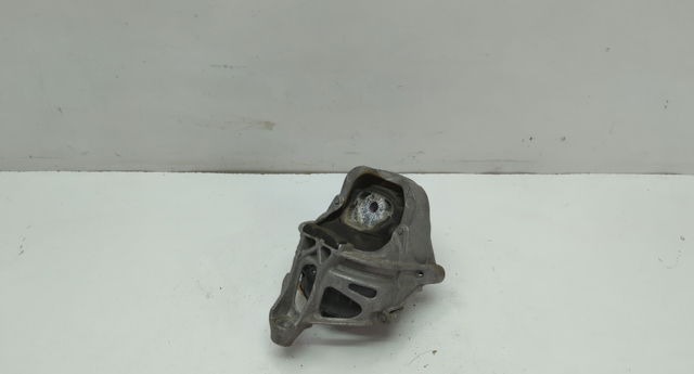 Правая подушка двигателя 4M0199372FG VAG