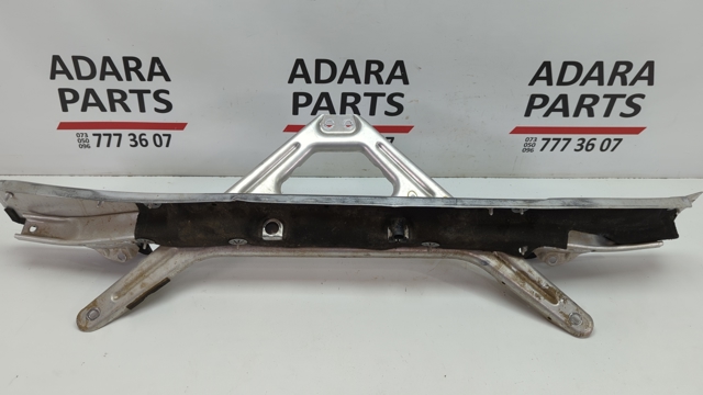 4M0805645B VAG Распорка кузова купить в Ирпень