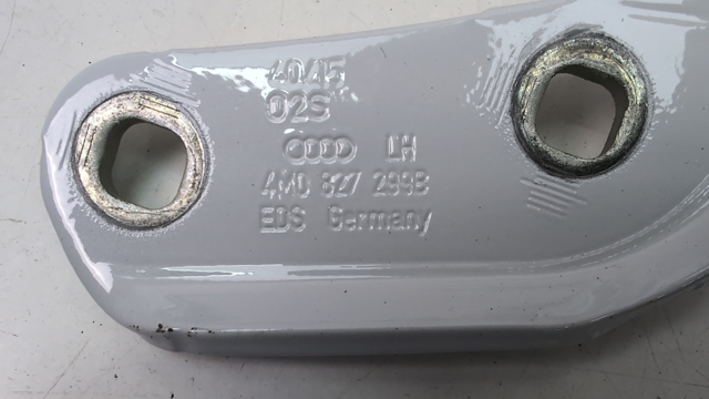 4M0827299B VAG Петля задней двери купить в Ужгород