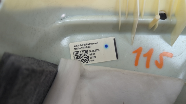 4M0867288DK23 VAG Обшивка стойки кузова внутренняя задняя правая купить в Черновцы