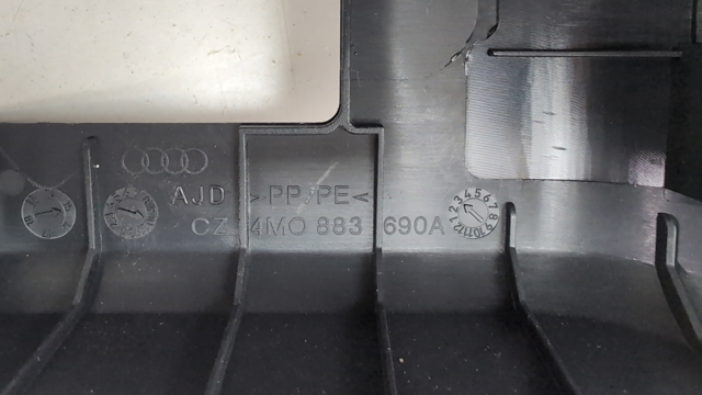 VAG 4M0883690A4PK в наличии Запорожье