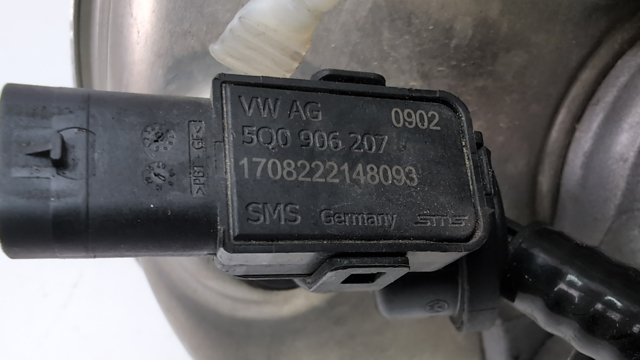 VAG 4M1611931E Трубка вакуумного усилителя тормозов в наличии Украина