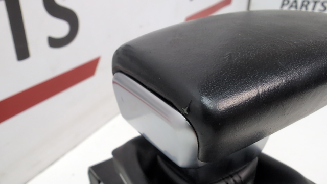 VAG 4M1713139F1KT Рукоятка рычага КПП в наличии Полтава