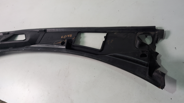 VAG 4M1819401D Водосток лобового стекла, жабо в наличии Каменское