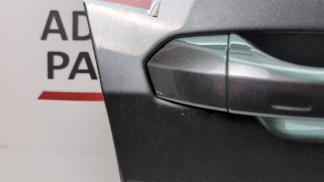 4M8837880GRU VAG купить в Каменское