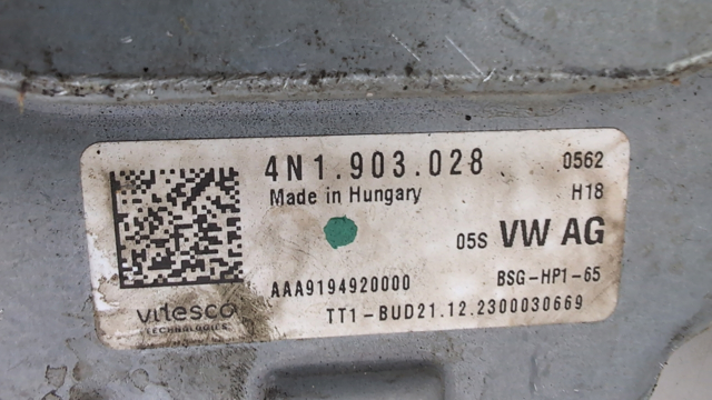Генератор 4N1903028 VAG