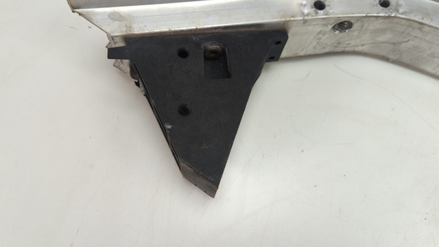 51117414353 BMW Кронштейн усилителя переднего бампера купить в Каменское