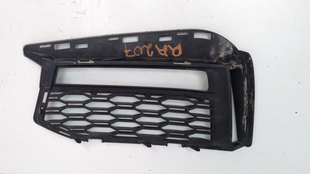 Решетка переднего бампера, правая 51118064964 BMW