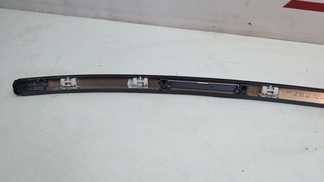 BMW 51137372800 Молдинг крыши правый в наличии Сумы
